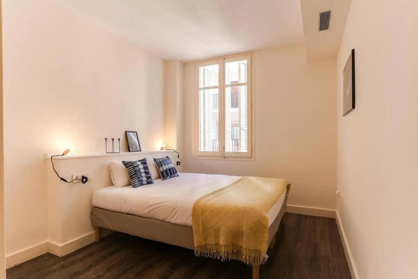 Stylish 2 Bdr In Trendy Gracia Lägenhet Barcelona Spanien