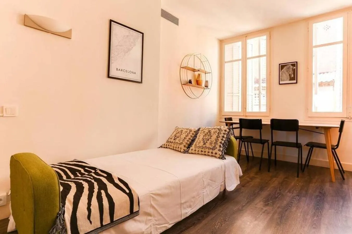 Stylish 2 Bdr In Trendy Gracia Lägenhet Barcelona Spanien